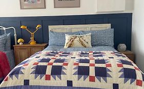 Barrow Harbour Studio Apartment